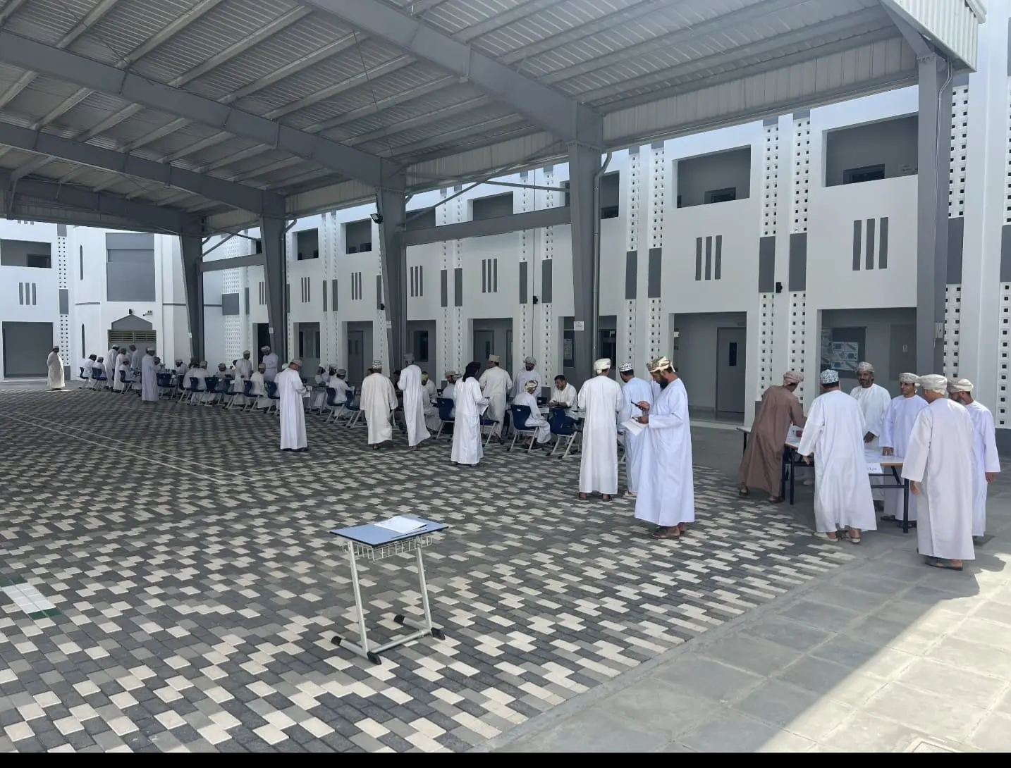 ملتقى لأولياء الأمور بمدرسة الشيخ جاعد بن خميس